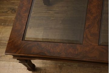 中古　美品　DREXEL HERITAGE(ドレクセルヘリテイジ)　Cameo Classics(キャメオクラシックス)　クラシカルな佇まいのカクテルテーブル(定価約68万円)(ローテーブル、センターテーブル)(R-057910)