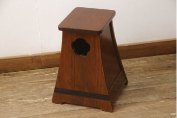 和製アンティーク　高級品　希少!　総桐材　総漆塗り　ちょっとした飾り台にも使えそうな踏み台(ステップ、飾り台、花台)(R-057914)