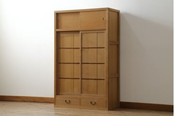 中古　民芸家具　和の空間づくりに取り入れたいシンプルな置き水屋(置水屋、茶水屋、戸棚、茶棚、収納棚)(R-057918)