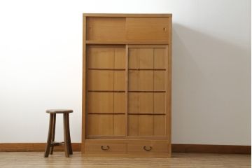 中古　民芸家具　和の空間づくりに取り入れたいシンプルな置き水屋(置水屋、茶水屋、戸棚、茶棚、収納棚)(R-057918)