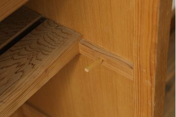 中古　民芸家具　和の空間づくりに取り入れたいシンプルな置き水屋(置水屋、茶水屋、戸棚、茶棚、収納棚)(R-057918)