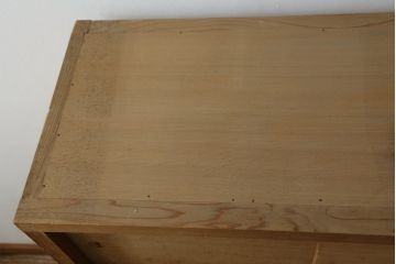 中古　民芸家具　和の空間づくりに取り入れたいシンプルな置き水屋(置水屋、茶水屋、戸棚、茶棚、収納棚)(R-057918)