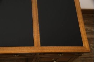 中古　美品　DREXEL HERITAGE(ドレクセルヘリテイジ)　Triune(トライユン)　レザートップが格好いいマホガニー材製のデスク(定価約75万円)(両袖机、在宅ワーク、在宅用ワークデスク)(R-057924)