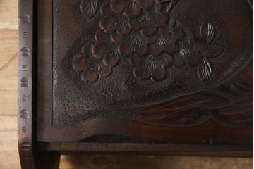 和製ビンテージ　軽井沢彫り　曲線を描いたデザインが個性的なマガジンラック(本立て、ヴィンテージ)(R-057929)