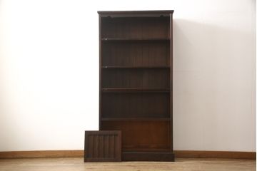 中古　美品　北海道民芸家具　シンプルながらもクラシカルな雰囲気漂う本棚(定価約22万円)(ブックシェルフ、飾り棚、収納棚)(R-057930)