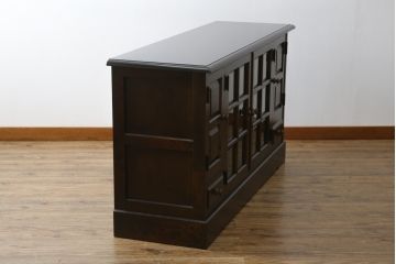 中古　北海道民芸家具　木のあたたかみを感じるサイドボード(収納棚、リビングボード、キャビネット)(R-057934)