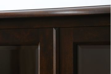 中古　北海道民芸家具　木のあたたかみを感じるサイドボード(収納棚、リビングボード、キャビネット)(R-057934)