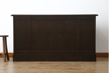 中古　北海道民芸家具　木のあたたかみを感じるサイドボード(収納棚、リビングボード、キャビネット)(R-057934)