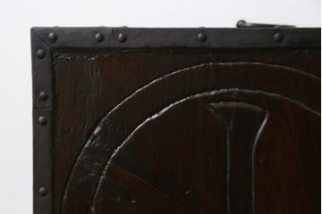 和製アンティーク　堅牢な金具と渋みのある佇まいが魅力的な船箪笥(掛硯型、懸硯型、時代箪笥、和たんす、小物収納、小箪笥)(R-057935)