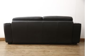 中古　美品　イタリア　フォルメンティ　本革　高級感あふれる2.5人掛けレザーソファ(定価約120万円)(2人掛け、3人掛け)(R-057936)