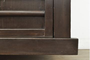和製アンティーク　京都産　重厚感ある佇まいの水屋箪笥サイドボード(京水屋、食器棚、戸棚、収納棚、キャビネット)(R-057943)