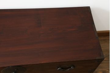 和製アンティーク　美品　前面欅(ケヤキ)材　漆のきれいな二段重ね米沢箪笥(和箪笥、収納箪笥、時代箪笥、引き出し)(R-057944)