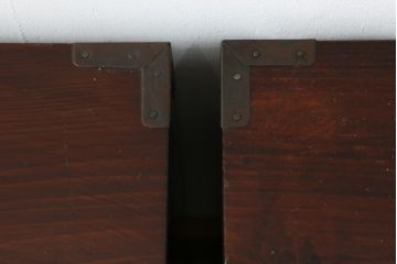 和製アンティーク　美品　前面欅(ケヤキ)材　漆のきれいな二段重ね米沢箪笥(和箪笥、収納箪笥、時代箪笥、引き出し)(R-057944)