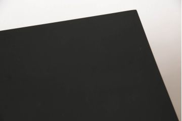 中古　総漆塗り　沈金　黒と金のコントラストが美しい茶棚(飾り棚、茶箪笥、戸棚)(R-057949)