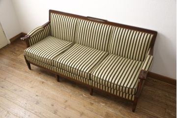 中古　美品　神戸洋家具　メープル不二屋　優雅な佇まいが魅力的な3人掛けソファ(ラウンジソファ、三人掛け、3P)(R-057950)
