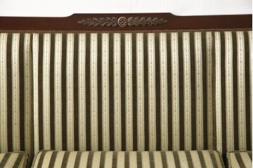 中古　美品　神戸洋家具　メープル不二屋　優雅な佇まいが魅力的な3人掛けソファ(ラウンジソファ、三人掛け、3P)(R-057950)