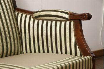 中古　美品　神戸洋家具　メープル不二屋　優雅な佇まいが魅力的な3人掛けソファ(ラウンジソファ、三人掛け、3P)(R-057950)
