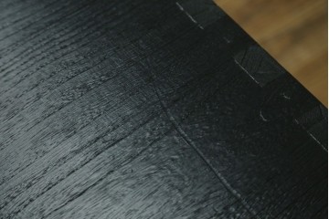 中古　美品　上手物!　国産民芸家具　総桐　厚手の桐材が贅沢に使われた和モダンな米沢箪笥　(R-057956)