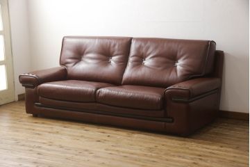中古　EURO CASA(ユーロ・カーサ)取り扱い　イタリア　フォルメンティ　本革　高級感あふれる2.5人掛けレザーソファ(定価約120万円)(2人掛け、3人掛け)(R-057957)