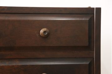 中古　北海道民芸家具　天板リメイク　落ち着きのある上品な佇まいが魅力のチェスト(引き出し、衣装タンス、ローチェスト、ローボード)(R-057967)