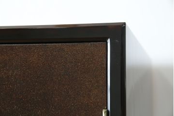 中古　美品　最高級　総漆塗り　まるで絵画のような前面蒔絵と螺鈿細工の意匠が楽しめる中桐箪笥(和タンス、和たんす、着物箪笥、和服箪笥、引き出し)(定価約400万円)(R-057975)