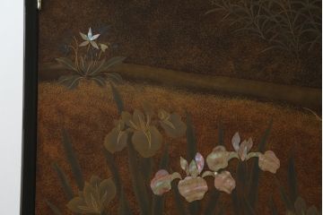 中古　美品　最高級　総漆塗り　まるで絵画のような前面蒔絵と螺鈿細工の意匠が楽しめる洋服タンス(ワードローブ、衣装箪笥、収納棚)(定価約400万円)(R-057976)