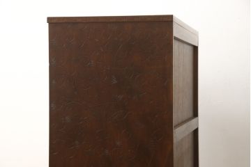 中古　美品　軽井沢彫り　満開の桜の彫りが見事なサイドチェスト(小箪笥、整理タンス、収納たんす、引き出し)(R-057978)