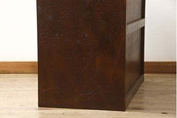 中古　美品　軽井沢彫り　満開の桜の彫りが見事なサイドチェスト(小箪笥、整理タンス、収納たんす、引き出し)(R-057978)