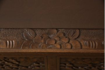中古　美品　軽井沢彫り　満開の桜の彫りが見事なサイドチェスト(小箪笥、整理タンス、収納たんす、引き出し)(R-057978)
