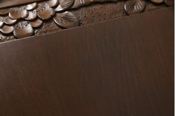 中古　美品　軽井沢彫り　満開の桜の彫りが見事なサイドチェスト(小箪笥、整理タンス、収納たんす、引き出し)(R-057978)
