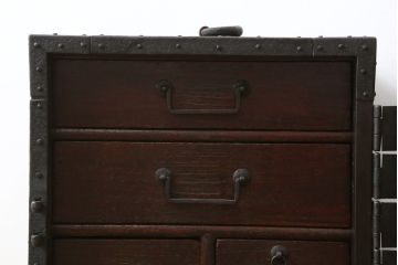 和製アンティーク　総桐　小振りなサイズながら重厚感がただよう船箪笥(舟箪笥、掛硯型、懸硯型、和箪笥、時代箪笥、桐たんす、小物収納)(R-057996)