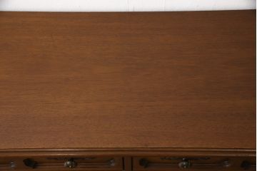 中古　美品　DREXEL HERITAGE(ドレクセルヘリテイジ)　Triune(トライユン)　気品あふれる佇まいが魅力のサイドボード(サイドチェスト、引き出し)(R-058001)