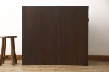 和製アンティーク　前面栗材　蝶金具　漆塗りの味わい深い米沢箪笥(民芸箪笥、収納たんす、和タンス、引き出し)(R-058005)