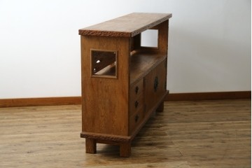 中古　屋久杉　突き板　木の風合いが趣あふれるサイドボード(茶棚)　(R-058012)