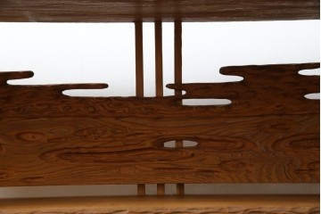 中古　屋久杉　突き板　木の風合いが趣あふれるサイドボード(茶棚)　(R-058012)