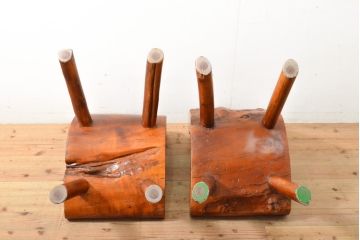 和製ビンテージ　ヴィンテージ民芸家具　総漆塗り　大木削り出しのチェア2脚セット(板座チェア、椅子、イス)(R-058017)