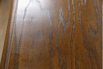 中古　美品　カントリーハウス　秋山木工　木のぬくもりを感じられるクラシカルな佇まいのチェスト(引き出し)(R-058020)