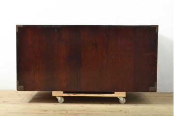 アンティーク家具　美品　明治大正期　前面栗材　大きな桜丸金具が目を惹く漆のきれいな米沢箪笥ローボード(ローチェスト、和たんす、収納箪笥、時代箪笥、整理タンス)(R-058023)