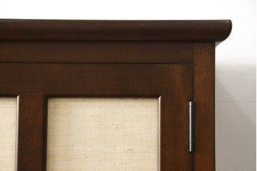 中古　美品　希少!!　松本民芸家具　葛布(くずふ)入り扉が目を引くブックケース(本箱、本棚、書棚、キャビネット、収納棚、戸棚)(R-058027)