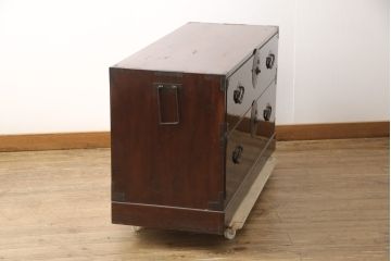 和製アンティーク　極上美品!　前板栗材　漆のキレイな米沢箪笥・下段(ローボード、ローチェスト、和タンス、衣装たんす、時代箪笥)(R-058028)