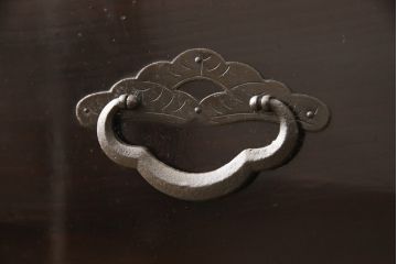 和製アンティーク　極上美品!　前板栗材　漆のキレイな米沢箪笥・下段(ローボード、ローチェスト、和タンス、衣装たんす、時代箪笥)(R-058028)