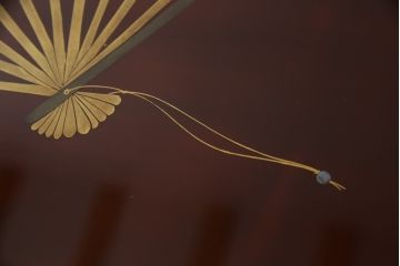 中古　美品　輪島塗り　浜高悦朗作　扇子の絵柄が趣を感じさせる座卓(定価約100万円)(ローテーブル、センターテーブル)(R-058029)