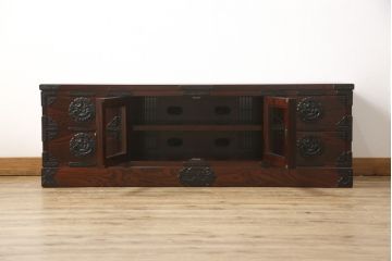 中古　美品　岩谷堂箪笥　和モダンスタイルの空間づくりに活躍するテレビ台(ローボード、テレビボード、AVボード、リビングボード、キャビネット、収納棚)(定価約45万円)(R-058033)