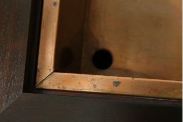 中古　北海道民芸家具　和モダンな空間づくりにおすすめの小振りな座炉付テーブル(囲炉裏、関西火鉢、長火鉢、木製火鉢、座卓、ローテーブル)(定価約34万円)(R-058035)