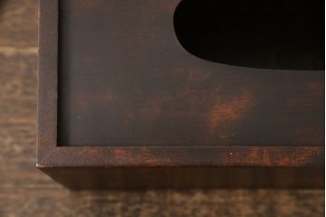 中古　美品　北海道民芸家具　シックな色合いが魅力的な小引き出しとティッシュケースのセット(ティッシュボックス、卓上収納、小物収納、収納たんす)(R-058042)