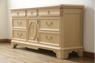 中古　美品　リンホーリン(LYNN HOLLYN)　淡い色調が上品なサイドボード(定価約40万円)(チェスト、ローボード、引き出し)(R-058047)