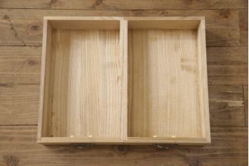 中古　黒檀(コクタン)がアクセントの上品な加茂総桐箪笥(定価約125万円)(胴丸、桐たんす、着物箪笥、引き出し、和タンス、衣装箪笥)(R-058061)