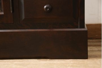 中古　美品　北海道民芸家具　木のあたたかみを感じるサイドボード(収納棚、リビングボード、キャビネット)(R-058062)