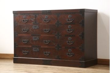 中古　美品　ケヤキ(欅)材・中桐　落ち着いた品のある佇まいが魅力的な国産民芸箪笥(和箪笥、収納箪笥、引き出し、チェスト)(R-058064)