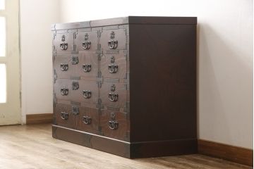 中古　美品　ケヤキ(欅)材・中桐　落ち着いた品のある佇まいが魅力的な国産民芸箪笥(和箪笥、収納箪笥、引き出し、チェスト)(R-058064)